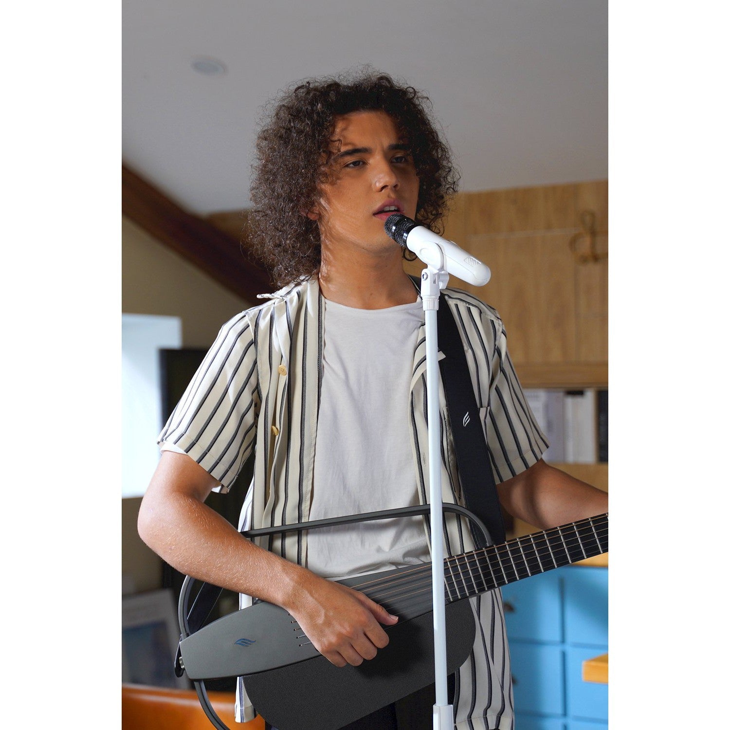 Micro Enya EWM 01 - Wireless Handheld Microphone