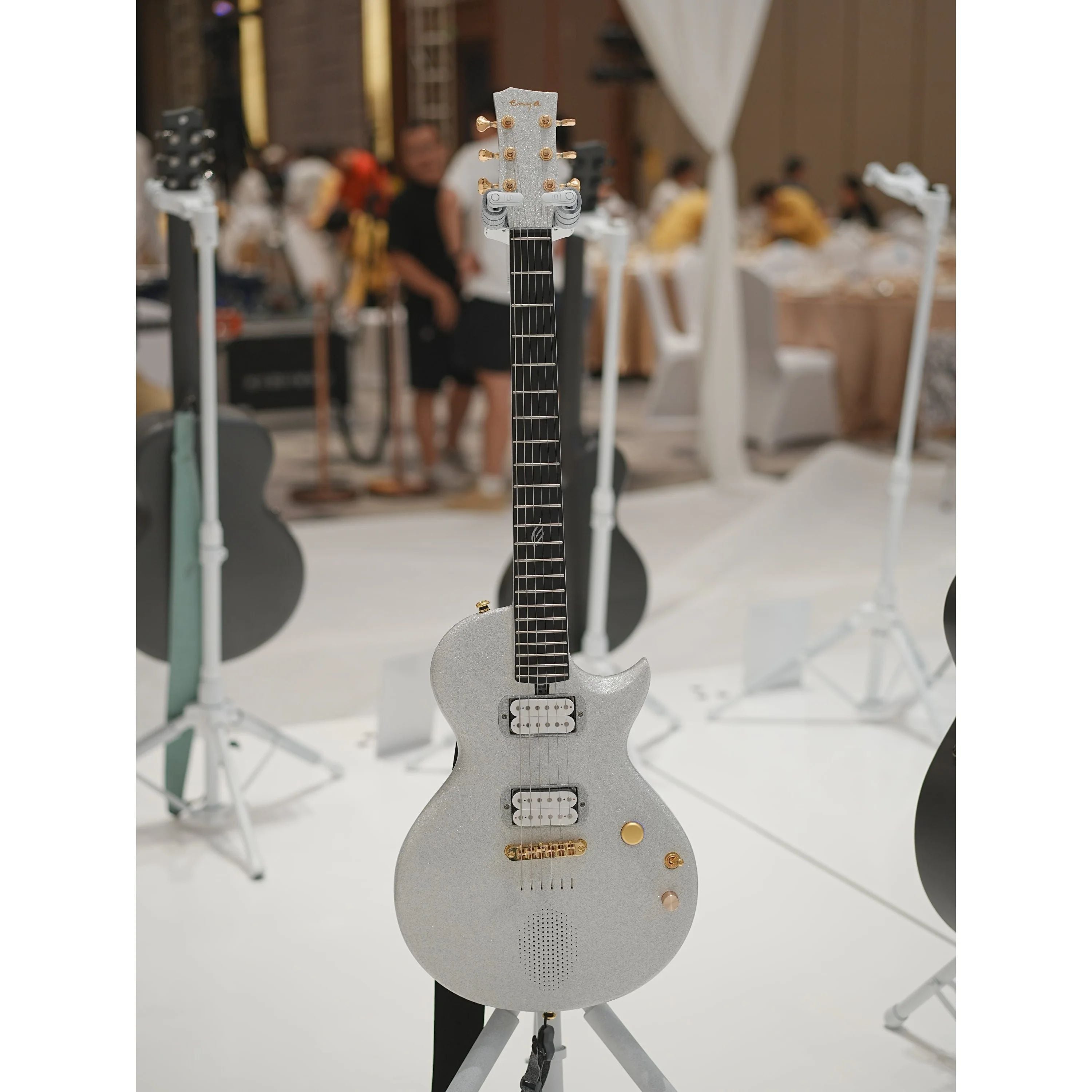 Đàn Guitar Enya Nova Go Sonic Blink Silver
