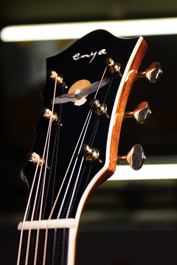 Đàn Guitar Enya T05A Mini EQ LR Baggs