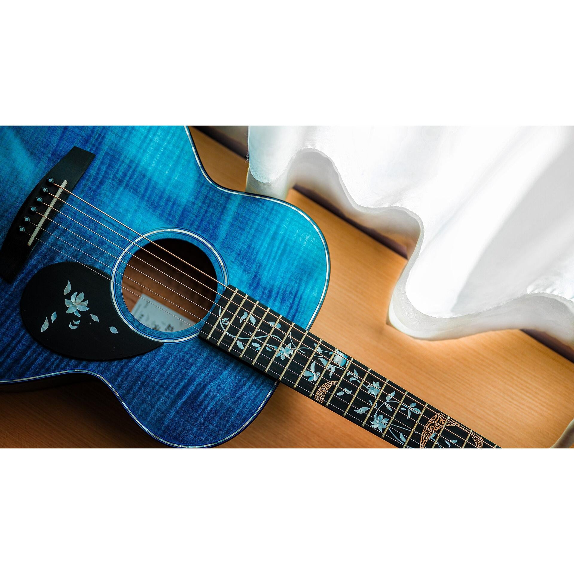 Đàn Guitar Enya EM Flowers Ocean Limited